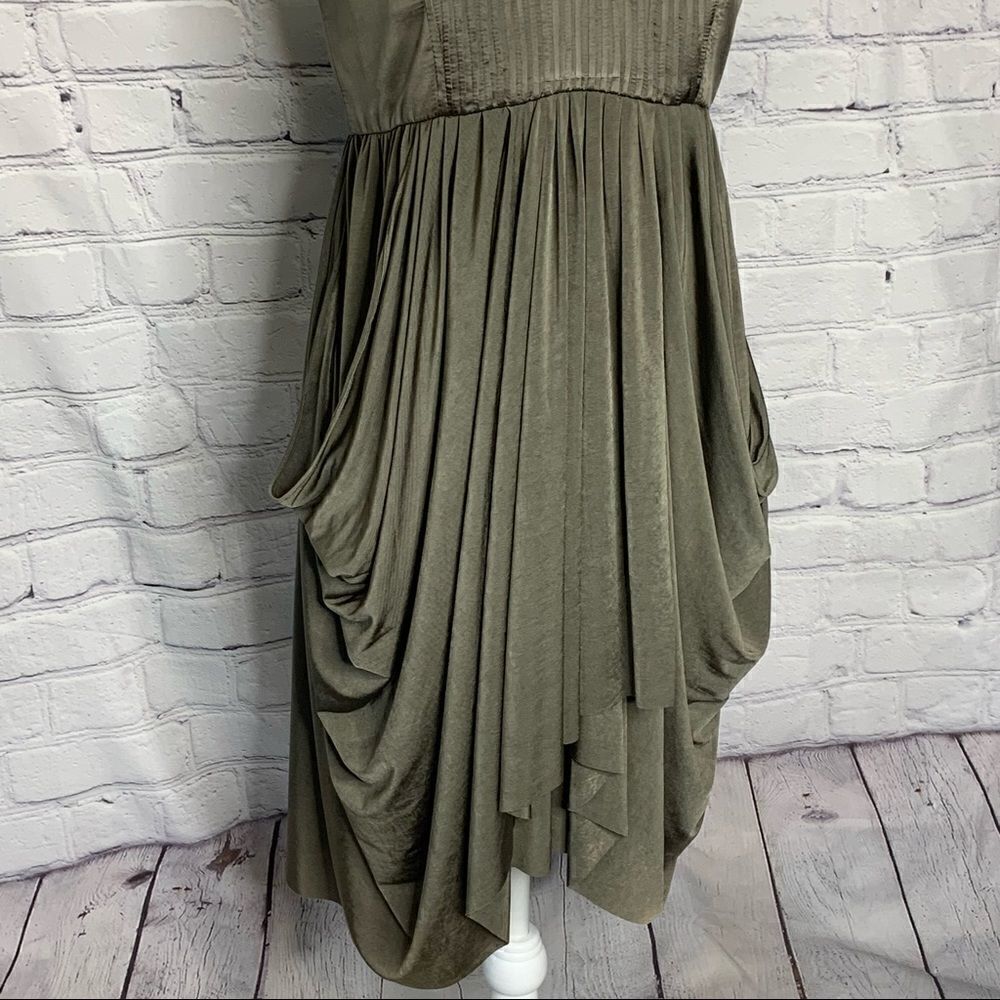 Alice + OLIVIA Silk light olive green draped dress - Picture 3 of 14